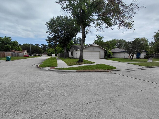 Building Photo - 3203 Mourning Dove Dr