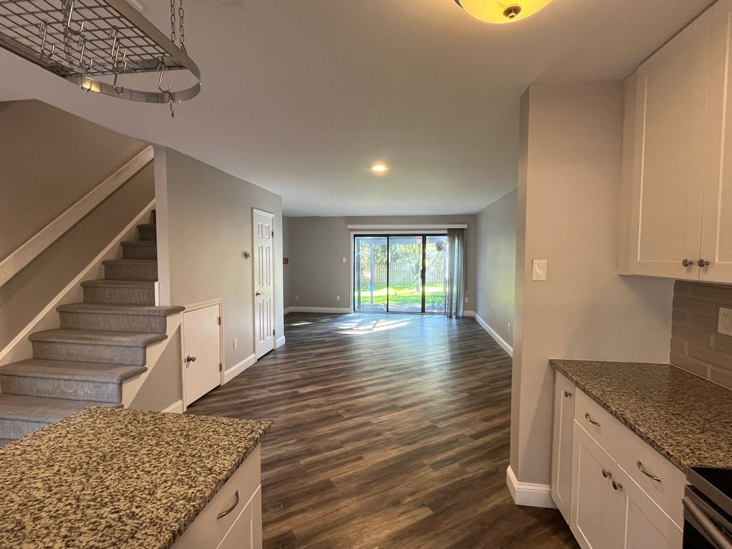 Building Photo - 42 Landmark Dr