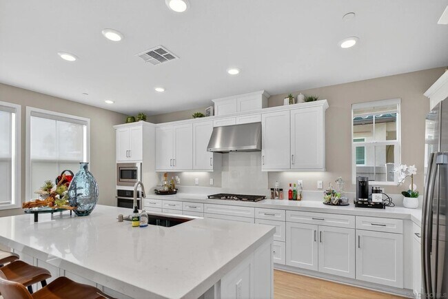 Building Photo - 1733 Artemisia Ct