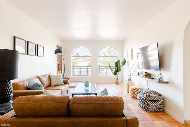 Primary Photo - 3 br, 2 bath Duplex - 14263 North Fountain...