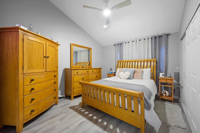 Building Photo - 8010 SW 152nd Ave