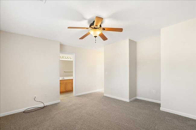 Building Photo - 1002 Bay Terrace Dr