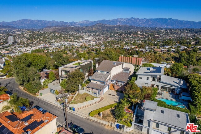 Building Photo - 3860 Cazador St