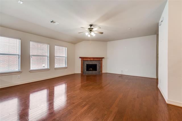 Building Photo - 2903 Holly Ln