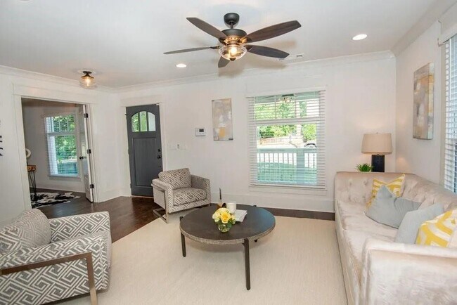 Building Photo - 314 Ashburton Ave SE