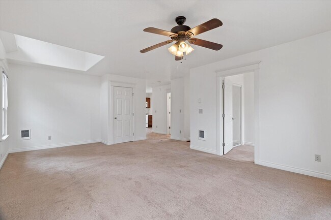 Building Photo - 1 Bedroom w/office space In Corbett/Lair H...