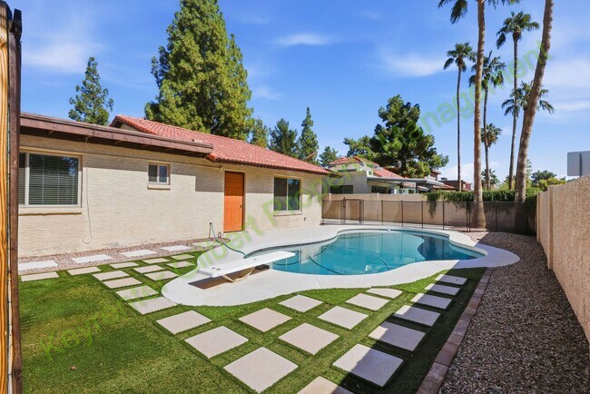 Building Photo - Charming Gilbert Home with Pool and Spacio...