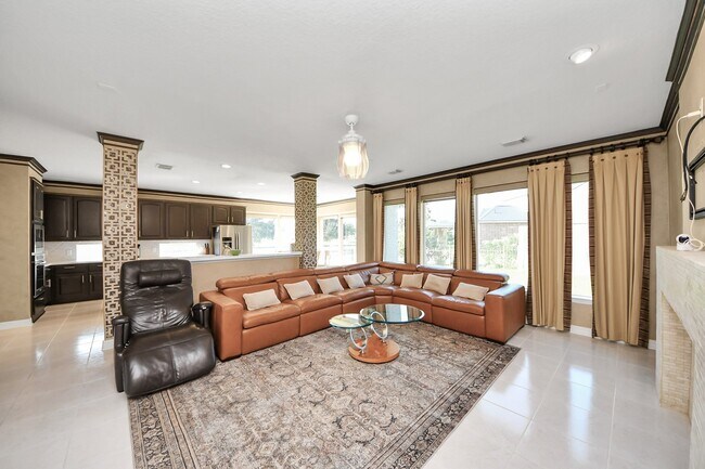 Building Photo - 5410 Deerbourne Chase Dr