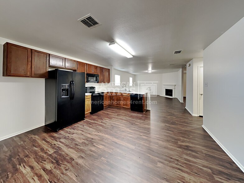 Building Photo - 1108 Beaverwood Ln