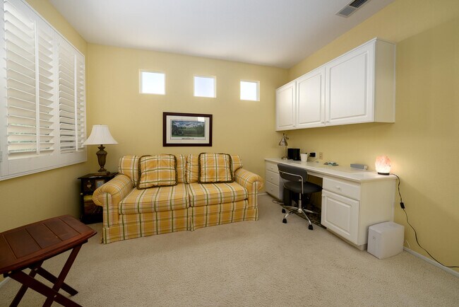 Building Photo - 29543 W Laguna Dr