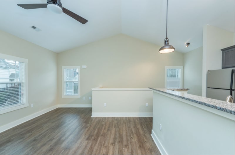 Building Photo - 32 Plant Pl