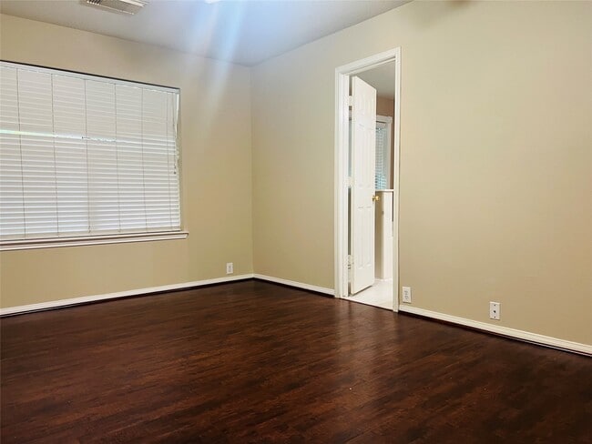 Building Photo - 17314 S Summit Canyon Dr