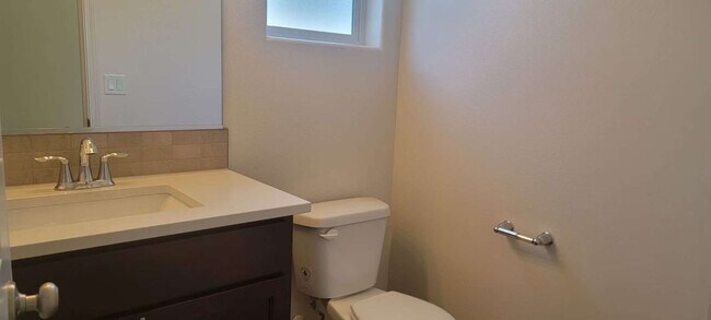 Building Photo - Master Suite and Junior Suite with its own attached bathroom