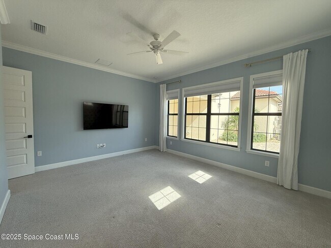 Building Photo - 8367 Gullen Dr