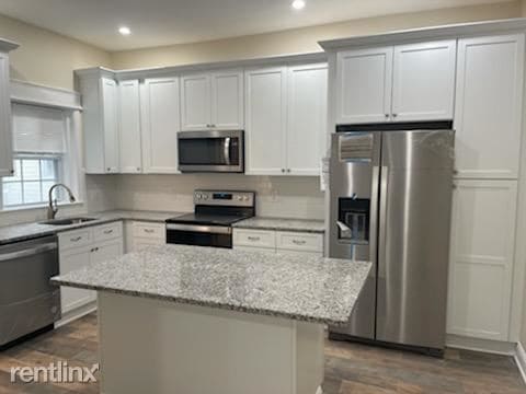 Building Photo - 2 br, 1 bath Triplex - 314 Washington Ave ...