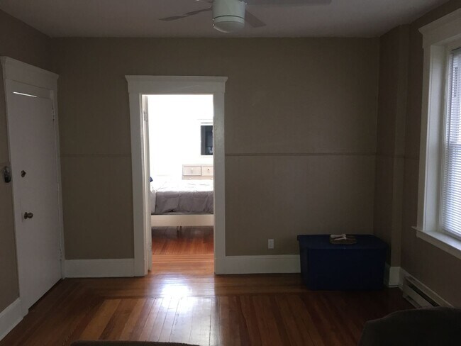 Building Photo - Spacious State St 1BR - Near Yale SOM