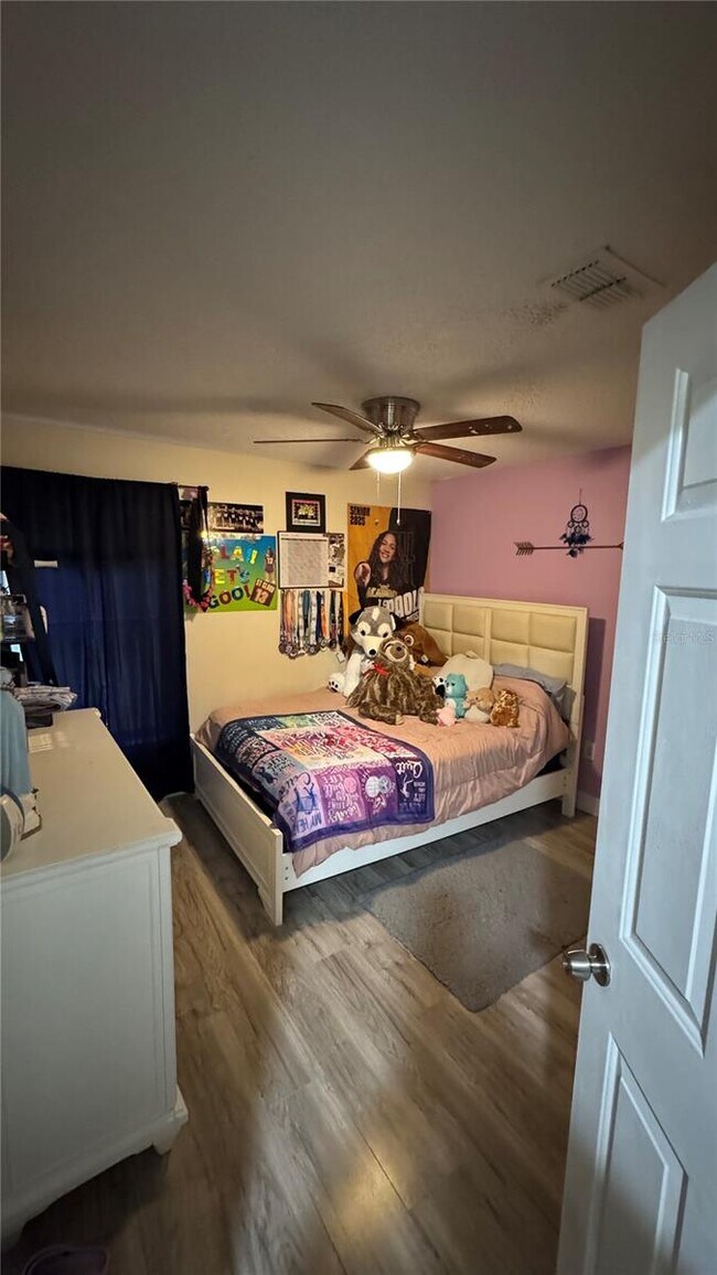 Building Photo - 3923 Blackberry Cir