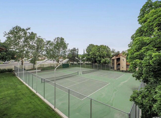 Building Photo - 6881 S Countrywoods Cir