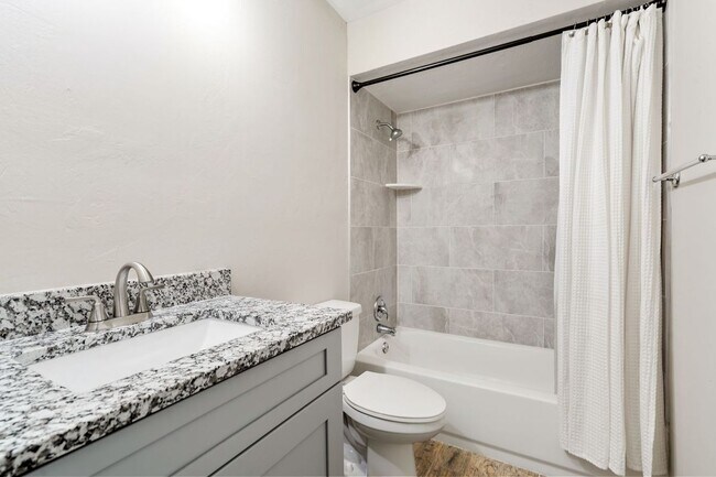 Building Photo - 6226 Timberwood Cir