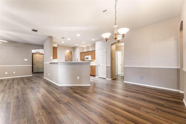 Building Photo - 8832 Stirrup Way