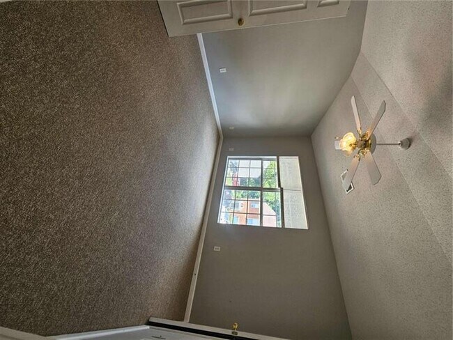 Building Photo - 2663 Parkway Trail