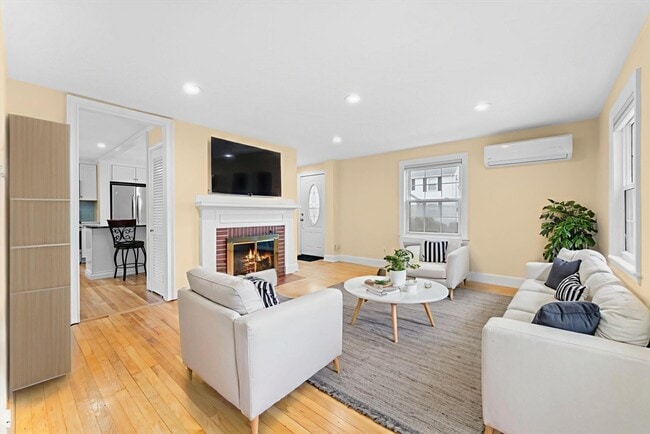 Building Photo - 20 Brae Rd