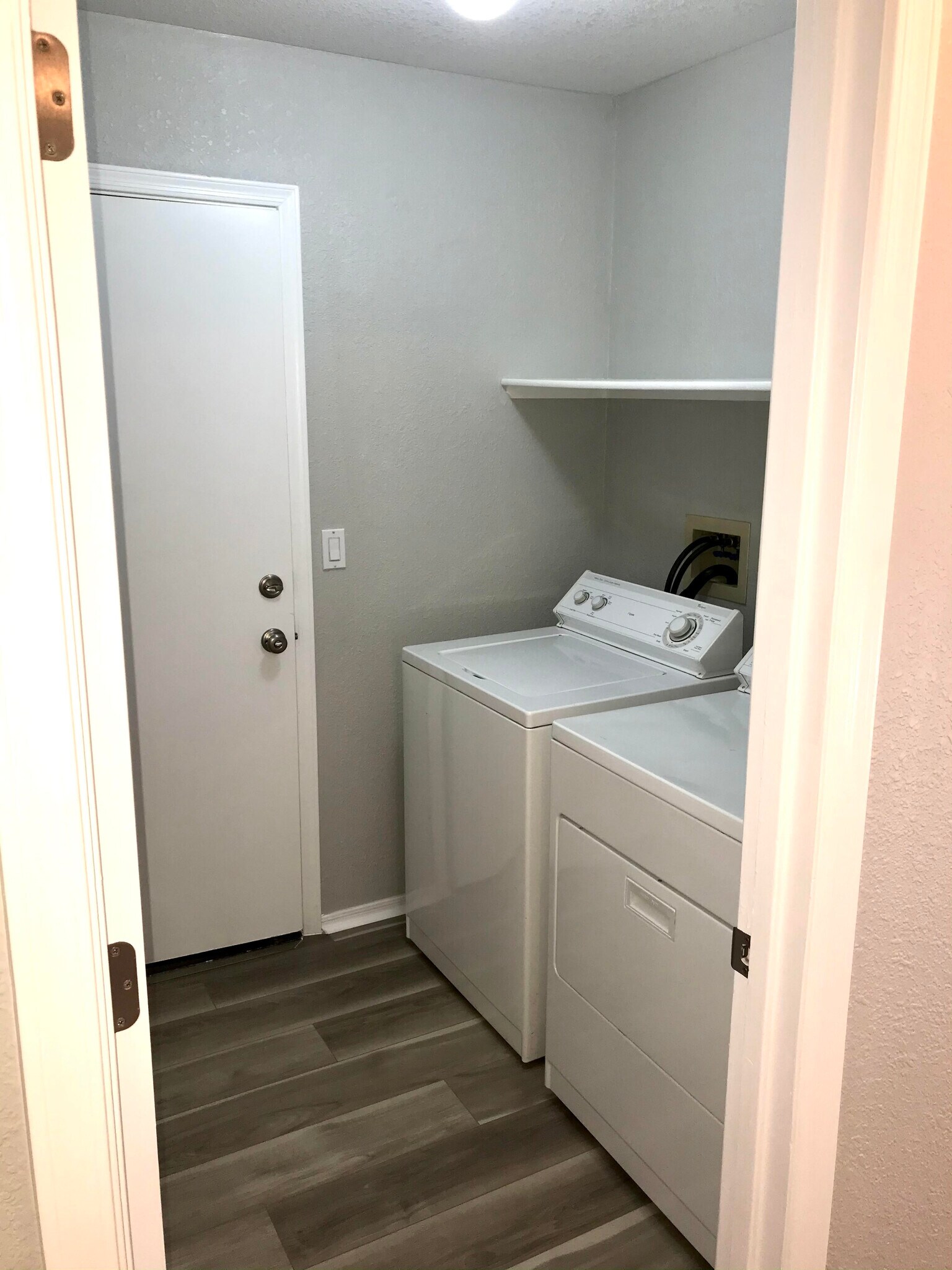 Building Photo - 1323 W Desert Cloud Pl