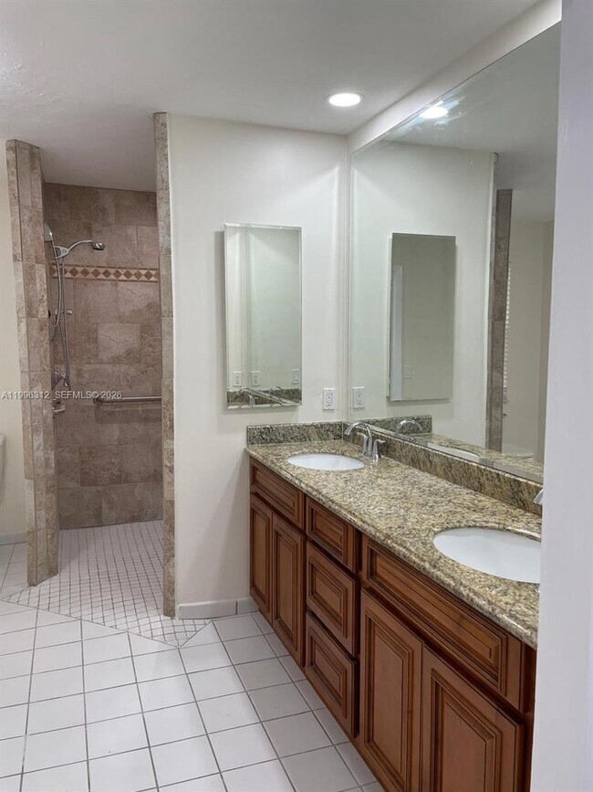 Building Photo - 7940 SW 173rd Terrace