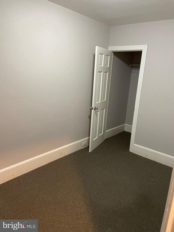 Building Photo - 909 N 2nd St