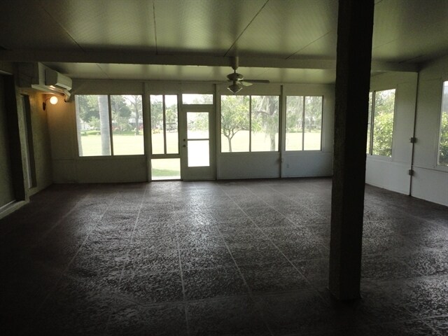 Building Photo - 18804 Forest Glen Ct