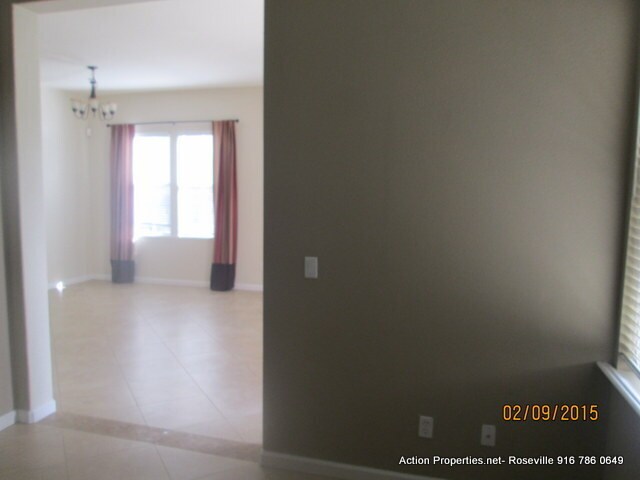 Building Photo - West Roseville 2100sqft, 3 Bedroom (office...