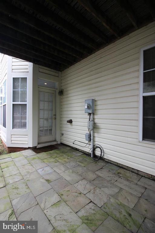 Building Photo - 46140 Cecil Terrace