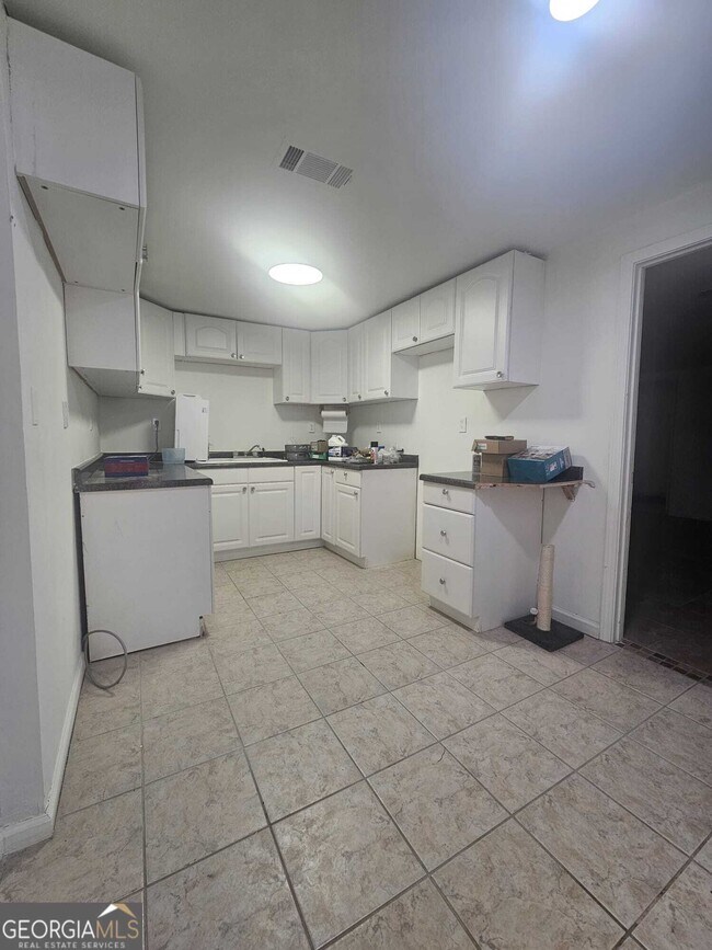 Building Photo - 526 Coopers Pond Dr