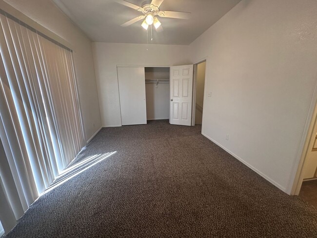 Building Photo - 2400 Mohave Ridge Ave