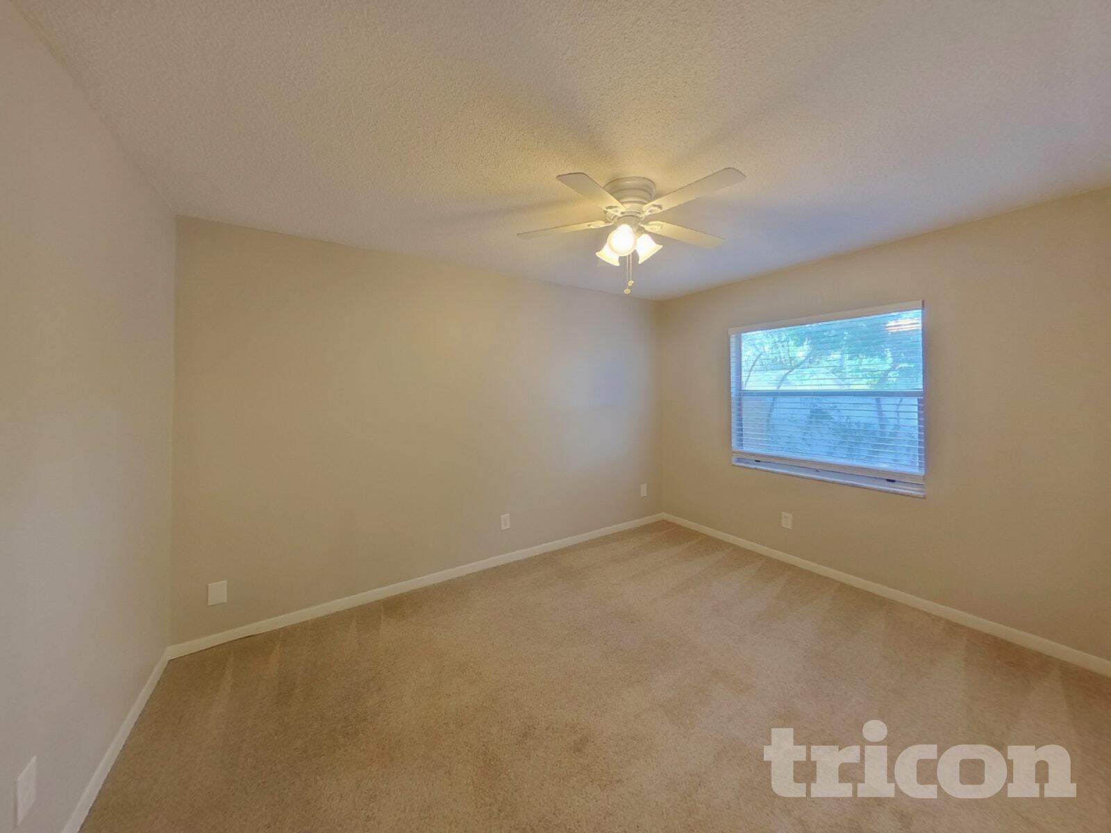 Building Photo - 1005 Park St