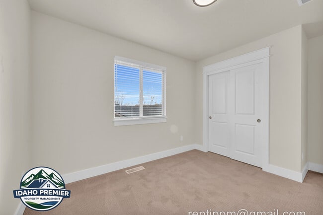 Building Photo - 11232 W Springgold Dr