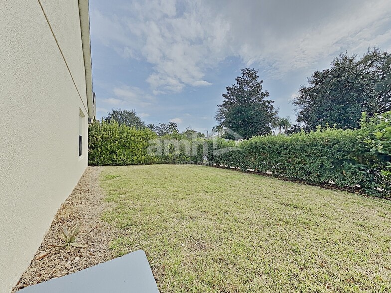 Building Photo - 16041 Bay Vista Dr