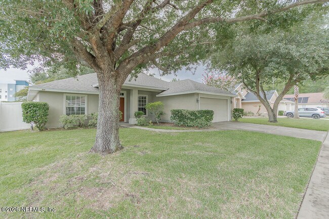 Building Photo - 684 Sid Dr