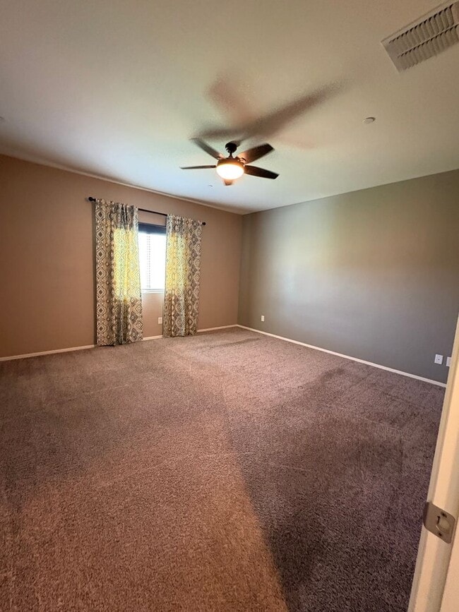 Building Photo - Spacious 4BD/2BA in Verrado