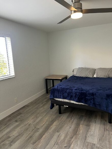 Primary Bedroom - 3470 Pinewalk Dr N