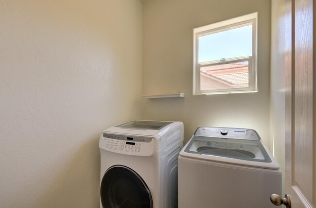 Building Photo - 21230 Tramonto Ln