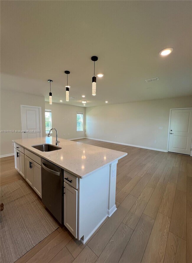 Building Photo - 16414 Grey Pne Dr