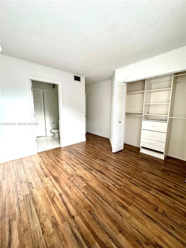 Building Photo - 3742 San Simeon Cir