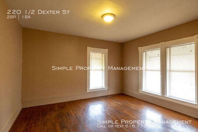 Building Photo - 2 Bed 1 Bath Apartment In Ionia