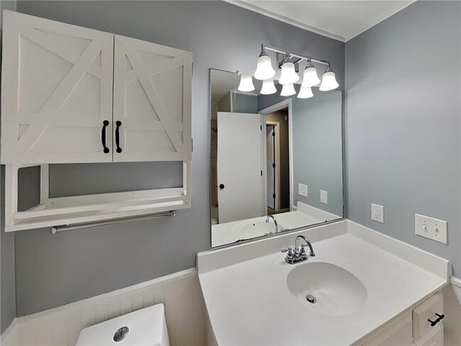 Building Photo - 412 Harold Dr