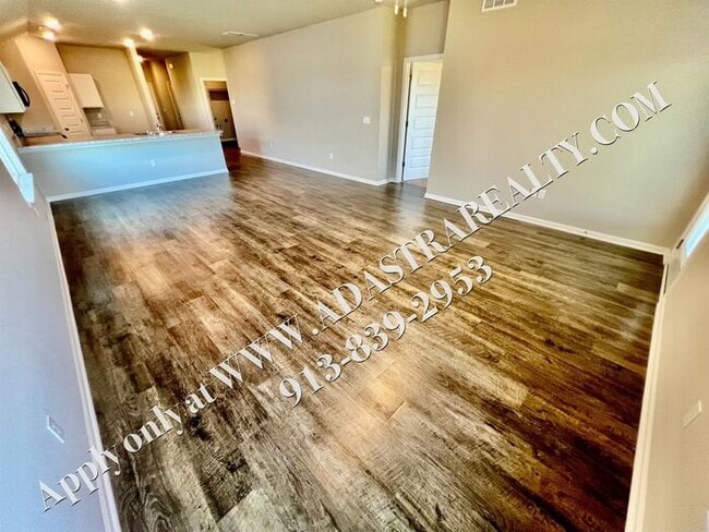 Building Photo - Brand NEW!! Spacious 4 Bed 2 Bath Home in Gardner-Coming Soon!!