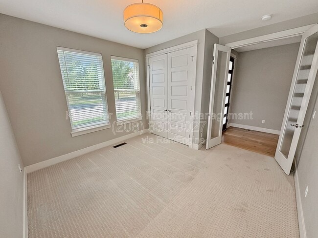 Building Photo - 2784 S Trailwood Way