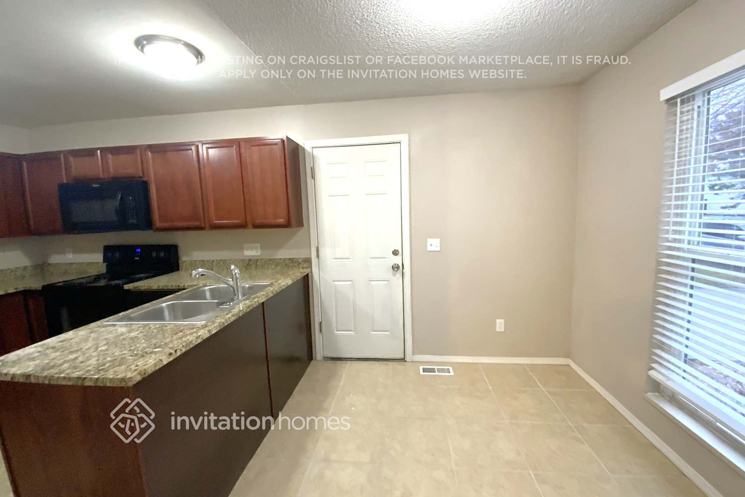 Building Photo - 20355 E Buchanan Dr