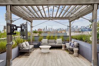 Luxe on Chicago apartments — community photo - Luxe on Chicago