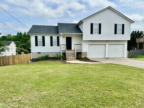 Building Photo - Villa Rica Rental